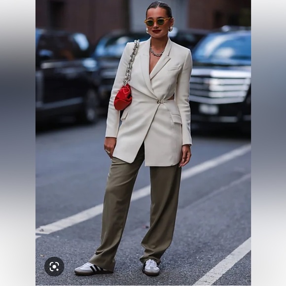 adidas Shoes - NWT Adidas Samba Classic Sneakers White Brown Gum Sole Size Men 7/Women 8